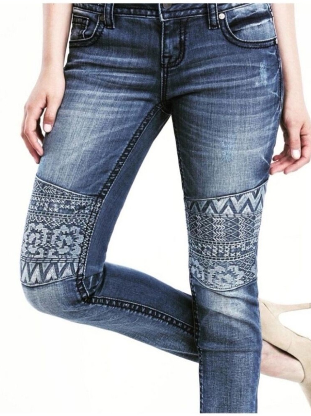 Miss Me Signature Skinny Embroidered Patchwork Jeans Size 31